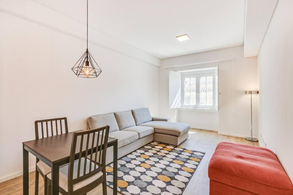 Made For The City Lovers- Urban Charm In Chiado Lisboa Εξωτερικό φωτογραφία