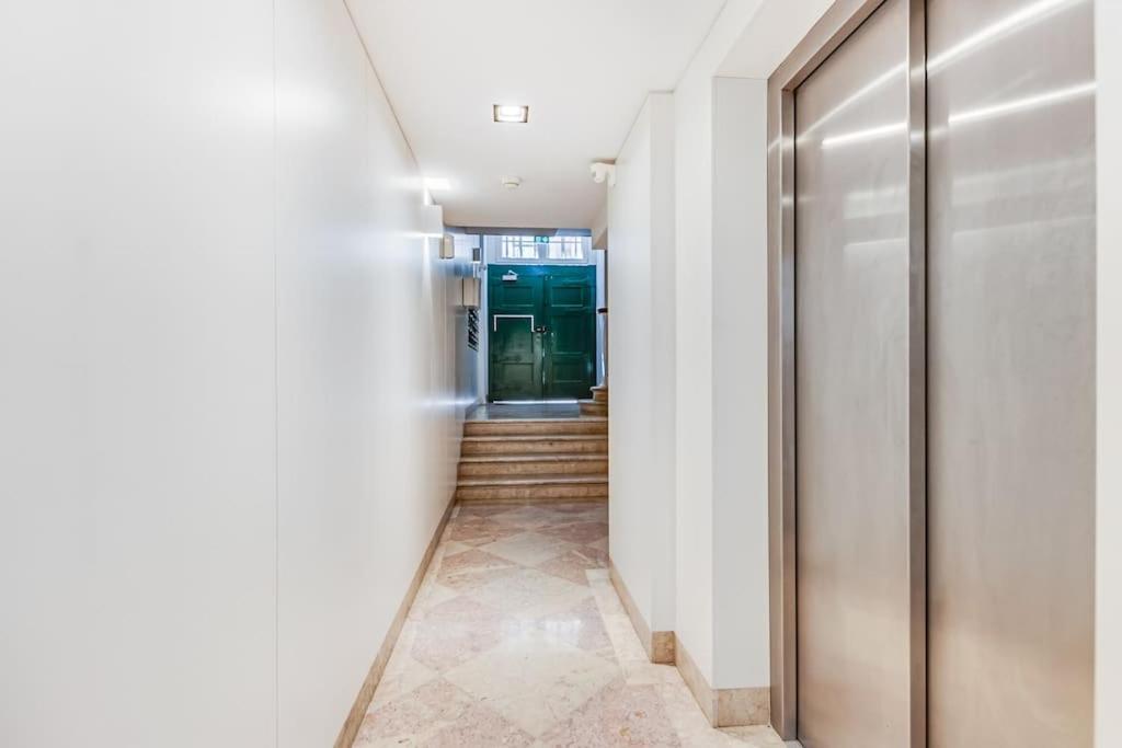 Made For The City Lovers- Urban Charm In Chiado Lisboa Εξωτερικό φωτογραφία