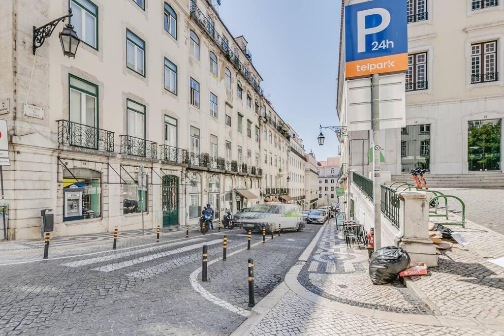 Made For The City Lovers- Urban Charm In Chiado Lisboa Εξωτερικό φωτογραφία